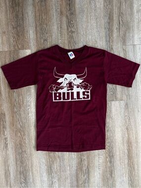 Vintage 90s Russell Athletic Bulls Maroon V-Neck Tee - size Small single stitch